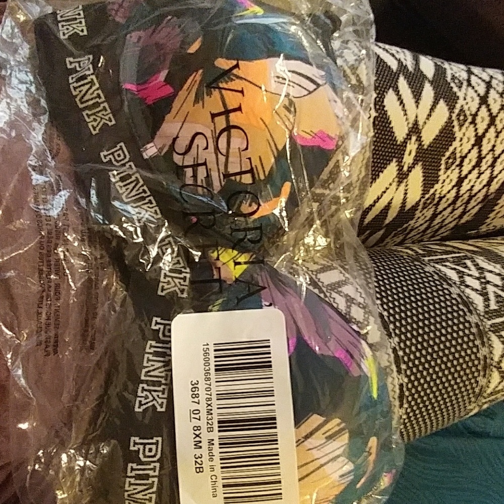 Victoria's Secret PINK bra